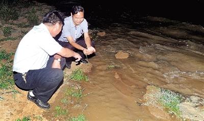 丹江水昨夜抵達平頂山水庫 村民歡呼留下熱淚